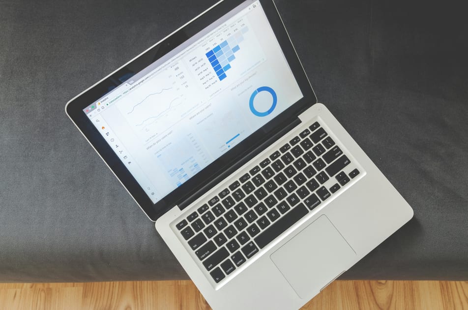 AI interface generating modern website design with real-time preview and customization options